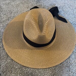 Vince Camuto Tan and Black Fedora Hat